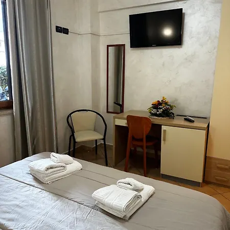 E Cariddi Bed & Breakfast *