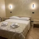 Couette-café E Cariddi Scilla