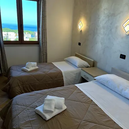 E Cariddi Bed & Breakfast