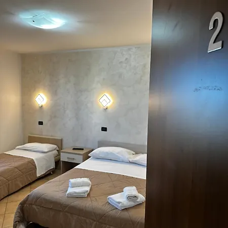 E Cariddi Bed & Breakfast *