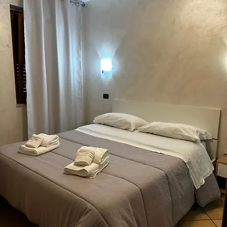 E Cariddi Panzió Scilla